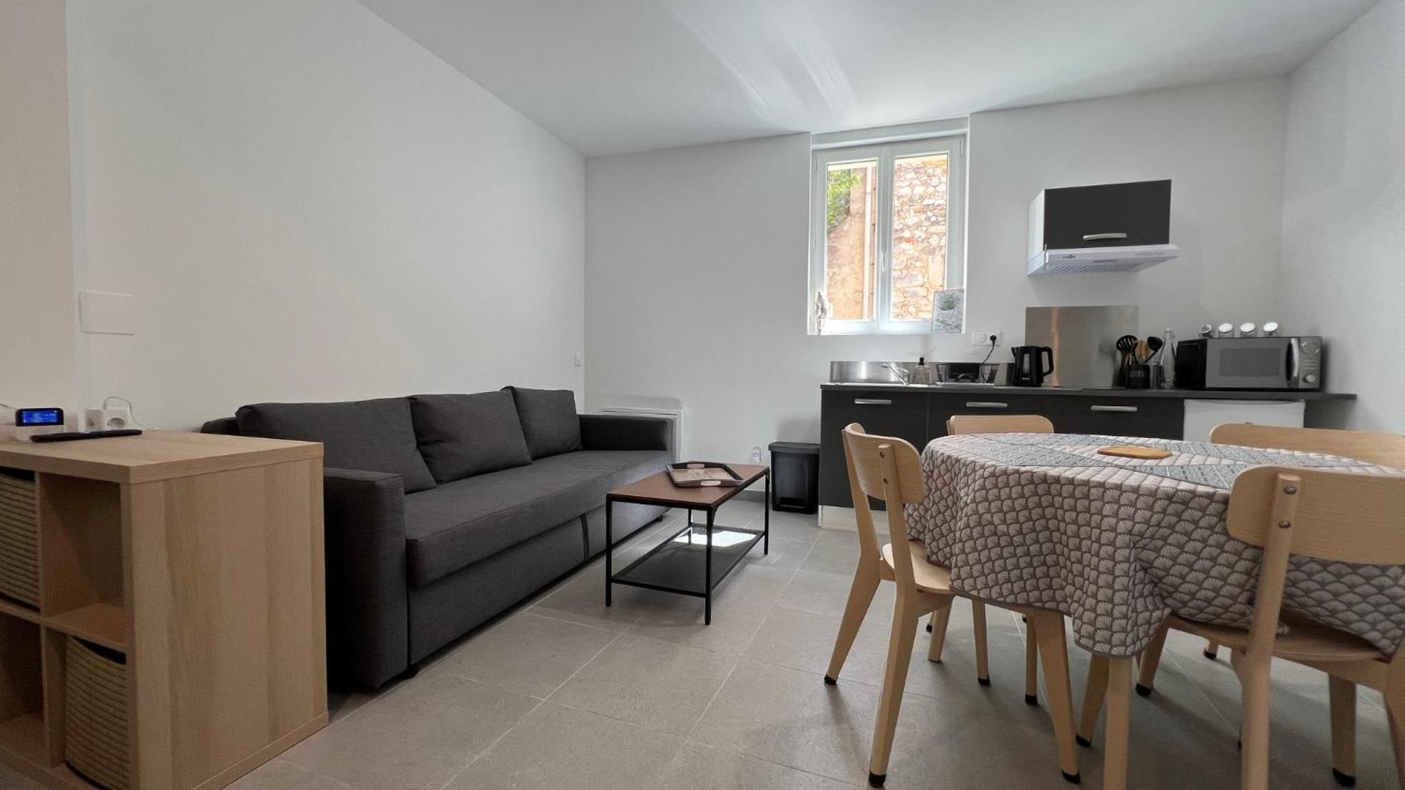 Fenix Appartement T2 40 M2 Cosy Rdc Plein Centre Ville Pierrelatte Dış mekan fotoğraf